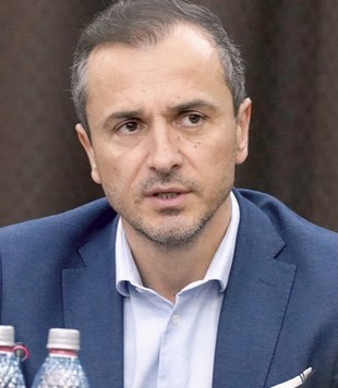Artizanii haosului campaniei de vaccinare, chemați de PSD să dea explicații