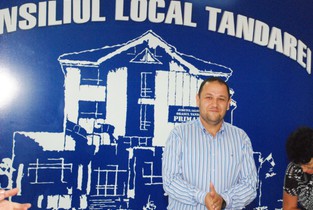Cinci candidați pentru fotoliul de viceprimar la Țăndărei