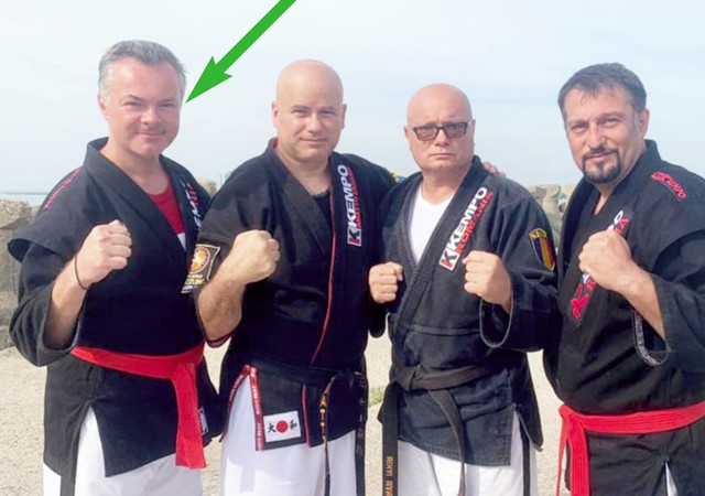 Sfinxul Adi Ionescu vrea să ajungă călugăr shaolin