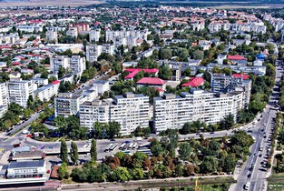 Tinerii cer «Slobozia Curată»