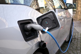 Consiliul Județean Ialomița vrea două stații de încărcare electrică pentru autoturisme