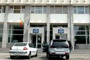 Tribunalul Ialomița a ridicat «excepția de neconstituționalitate» a Legii Pensiilor Speciale