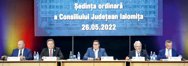Administrația județeană, de la poduri la «docuri plutitoare»
