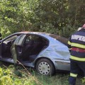 DN2C: S-au răsturnat cu mașina într-un șanț