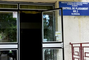 DGASPC Ialomița caută asistenți maternali