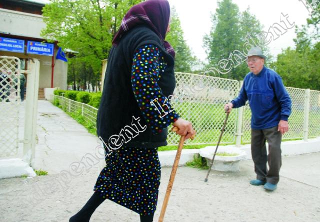 Locuitorii din Căzănești plătesc impozite de 7 ori mai mari decât Primăria