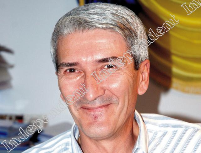 «Gustul politicii e ca în bancul ăla. O pojghiță de miere și restul c...t!»