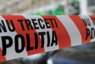 Înjunghiat de 16 ori de prietenul său, operat de urgență de medicii din Slobozia