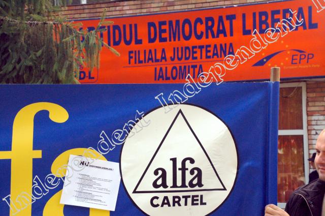 Protest spontan la partidul de guvernământ