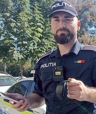 Polițiștii ialomițeni pot monitoriza infractorii cu ajutorul brățărilor electronice