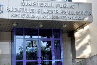 Fetiță de 13 ani, abuzată sexual de propriul tată