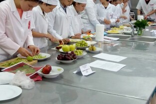 Tot mai puțini elevi din Ialomița aleg să învețe în cadrul liceelor tehnologice