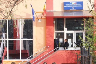 Activități extrașcolare cu materiale «învechite» la Palatul Copiilor Slobozia