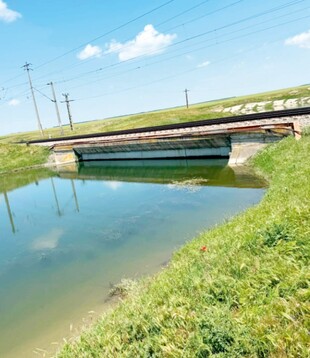 Irigațiile pe 36000 de hectare în Ialomița, afectate de o decizie a CFR pentru protejarea unui pod feroviar în Brăila