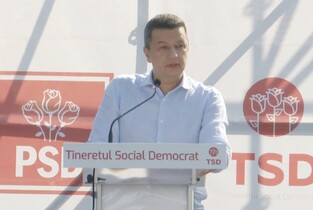 «Nu vreau să fiți tineri frumoși și liberi cu luminițele aprinse la telefoane!»