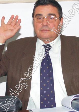 Scandalul de la Colegiul Național «Mihai Viteazul», nesancționat. Elevii de la «Mihai Eminescu», eliminați pentru 3 zile