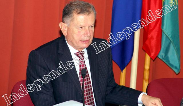 Consilierii PD-L au părăsit ședința!