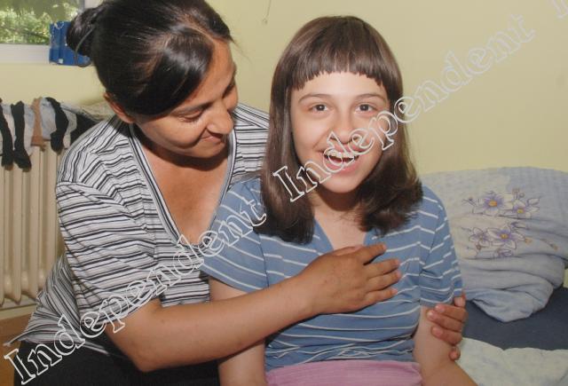 O slujbă pentru tatăl Alexandrei