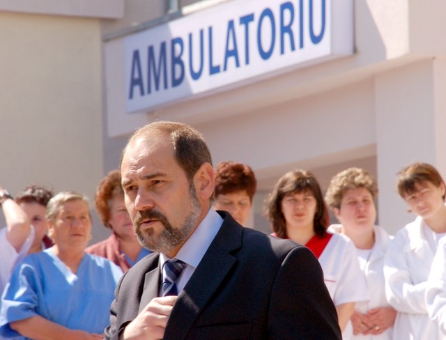 Brancardieri pe post de paznici la Spitalul Fetești