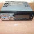 Urziceni: Furau aparate radio din mașini