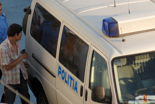 Slobozia: Au fost (re)prinși de polițiști după ce au fugit la expirarea ordonanțelor de reținere!