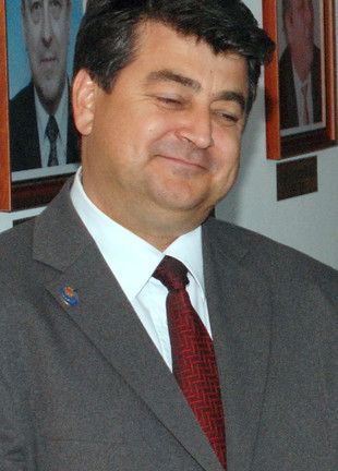 «Deputatul Tinel este urmărit penal!»