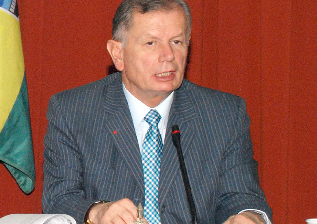 Consiliul Județean Ialomița «pariază» banii publici pe drumuri, poduri și podețe