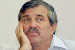 Adio, Cora, dar rămân cu tine!