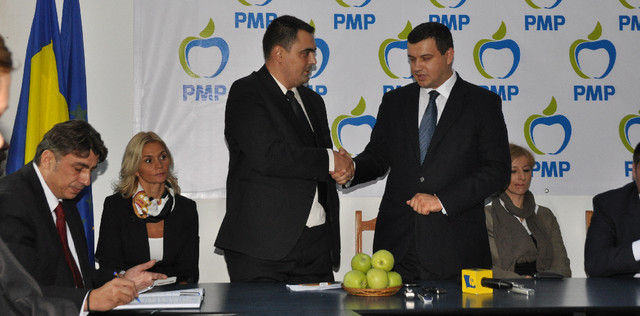 Partidul din garsonieră