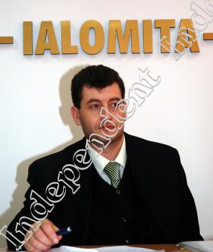 Prefectul Teculescu continuă «revoluția» administrativă