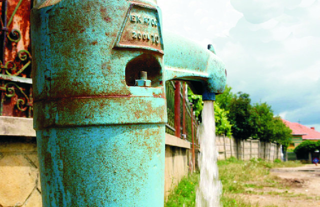 Apele Române șantajează administrațiile locale