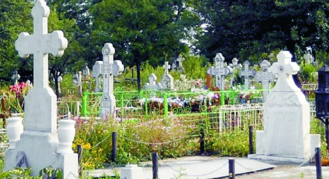 Orașul Căzănești are cimitir ilegal